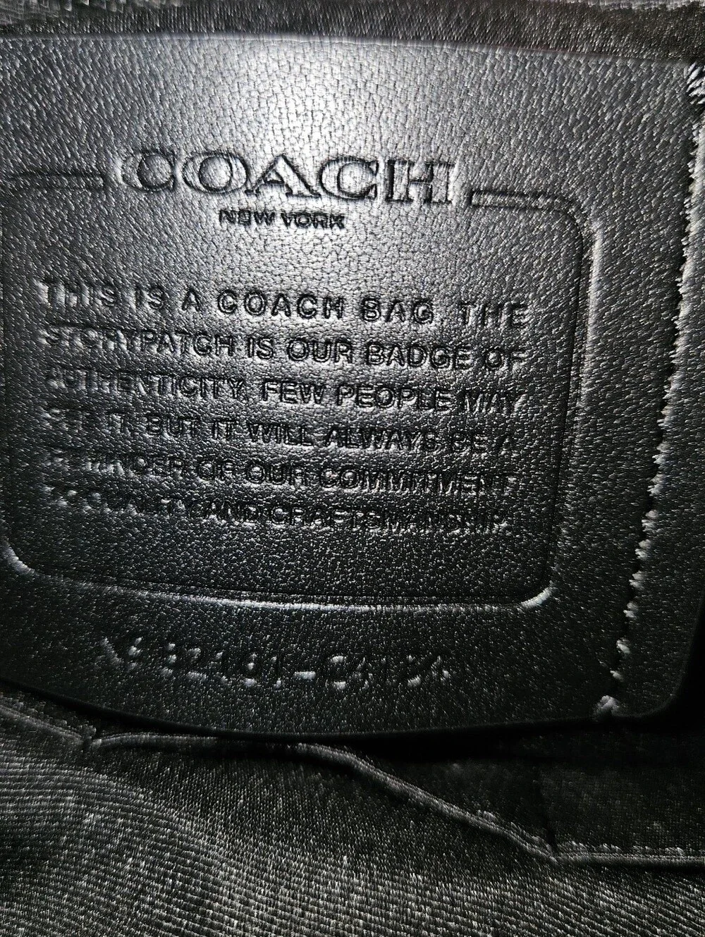 Beautiful Coach Turner Polished Pebbled Leather Navy Blue Backpack C4134 EUC